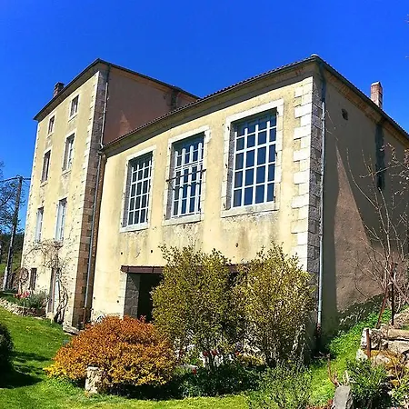Ancienne Ecole לינה וארוחת בוקר Le Monestier